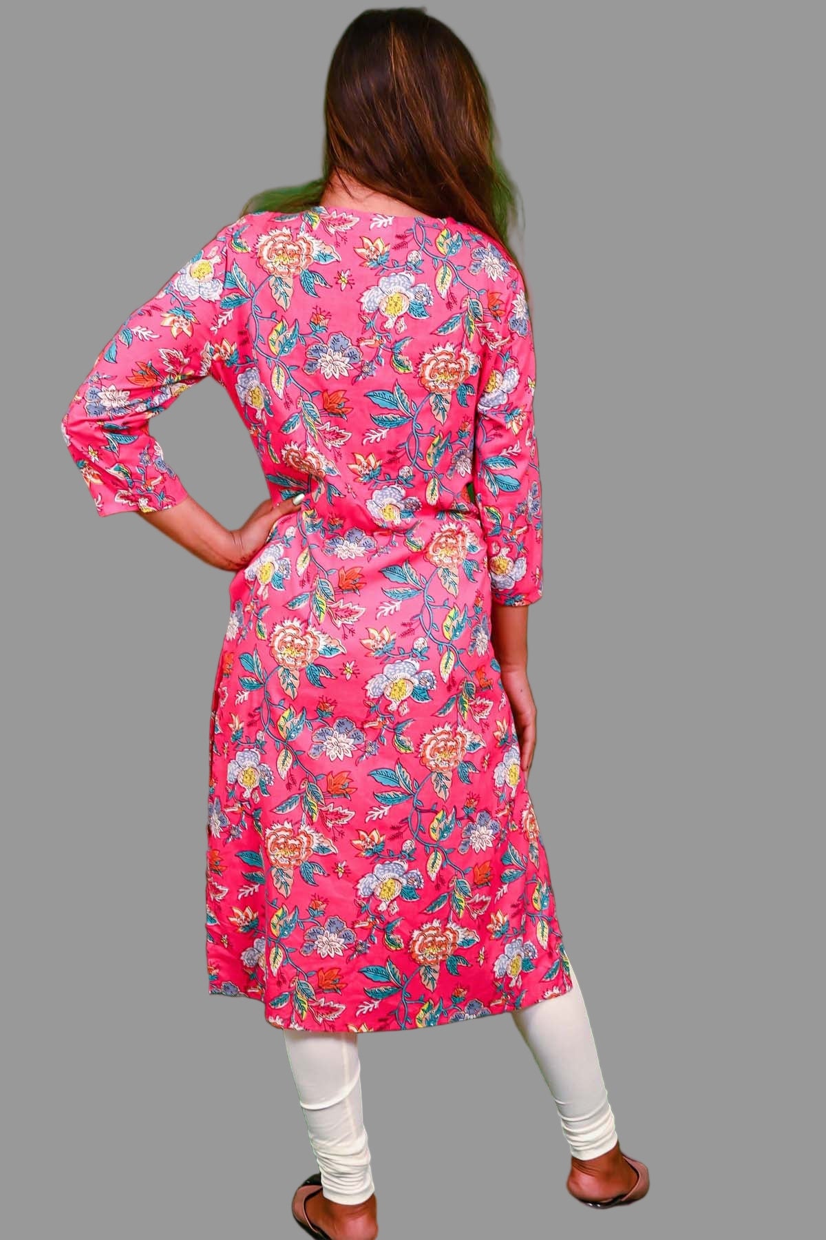 Pink and white floral cotton kurti